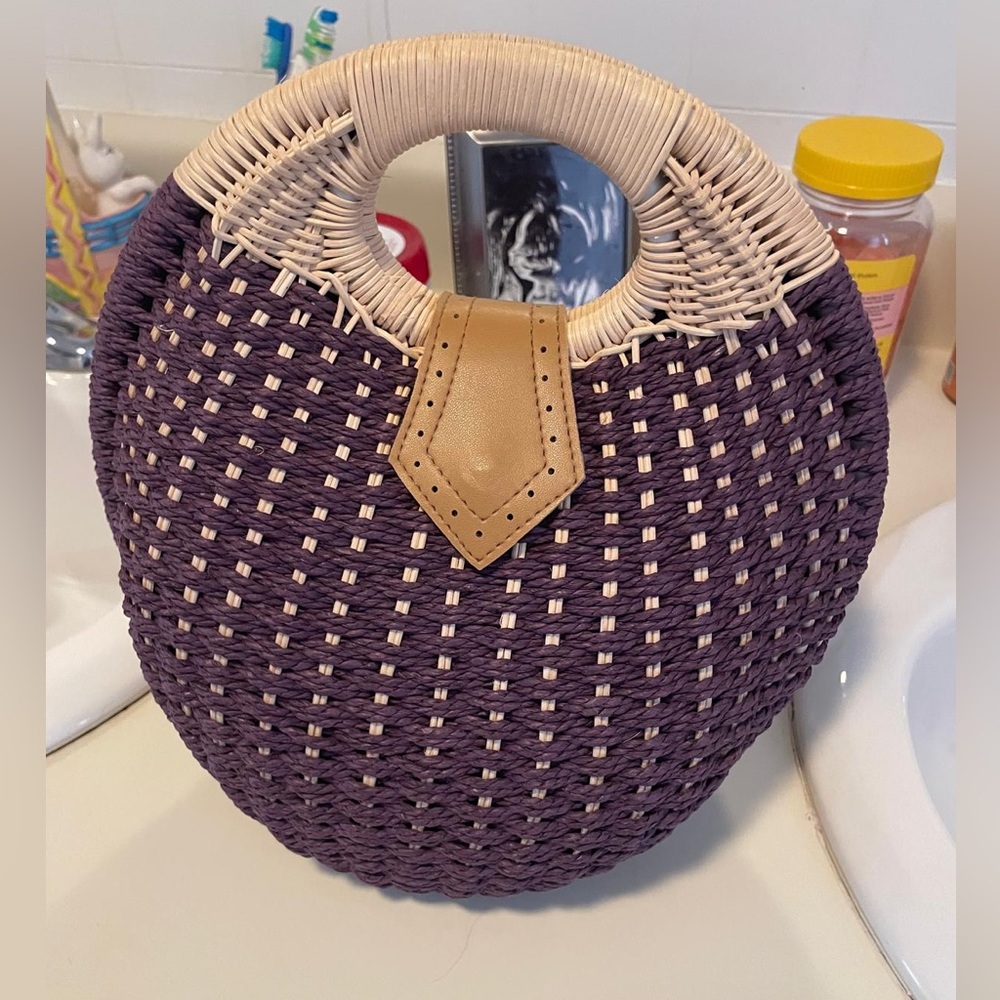 Elegant Purple and Cream Woven Tote - Picture 3 of 4